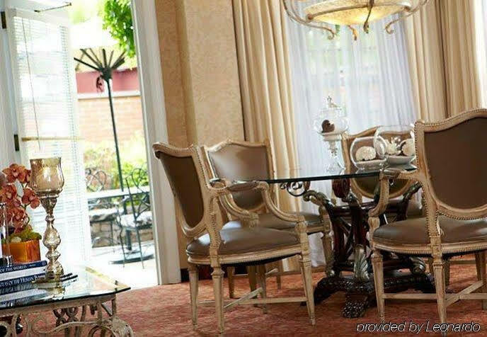 The Del Monte Lodge Renaissance Rochester Hotel & Spa Zewnętrze zdjęcie